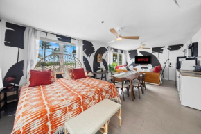 Beachfront Ocean View Apartment on Ocean Drive